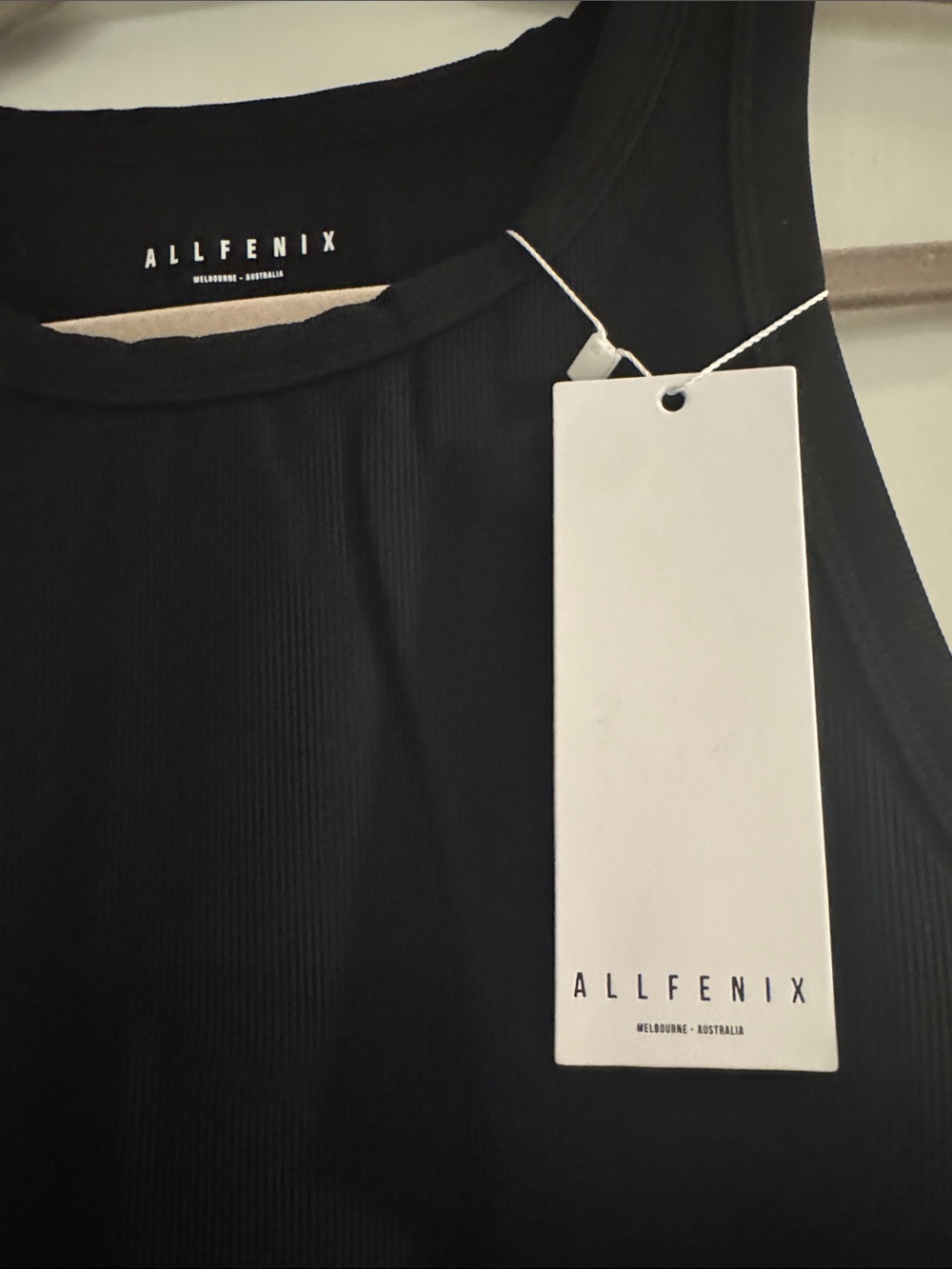 ALLFENIX NWT Ribbed Active Tank in Black | Size Large - Picture 3 of 7